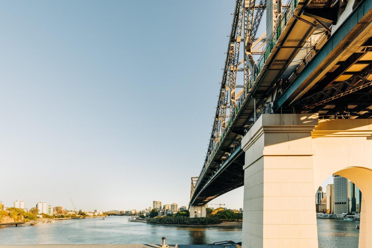 Crystalbrook Vincent Hotel Brisbane Bagian luar foto William Jolly Bridge